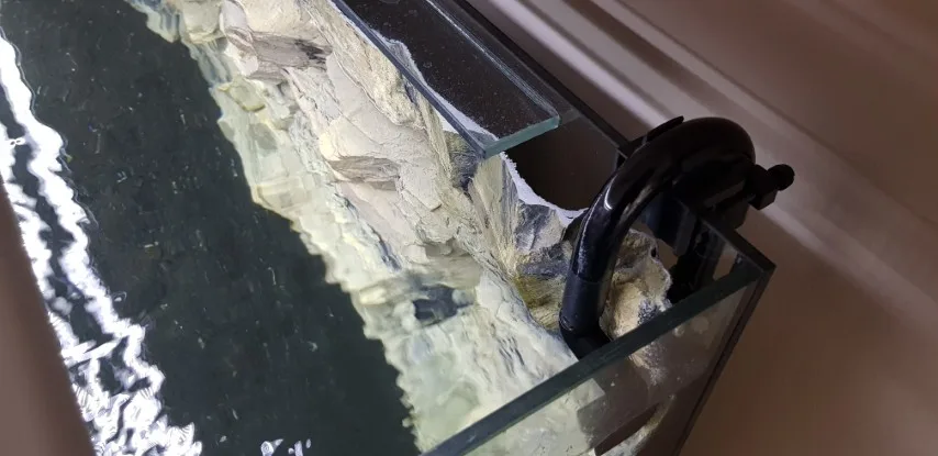 aquarium decoration hides filter pipes